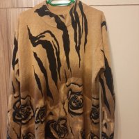 Дамски пуловер, снимка 1 - Блузи с дълъг ръкав и пуловери - 38501463