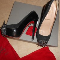Christian Louboutin Asteroid 140 suede and patent-leather pumps, снимка 10 - Дамски елегантни обувки - 26637968