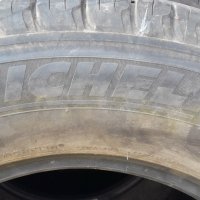 Гуми MICHELIN 235/65/17 - 4бр., снимка 1 - Гуми и джанти - 40589948