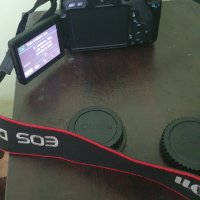 Продавам DSLR фотоапарат КАНОН EOS 600D +18 55III 18.0 EPx, снимка 4 - Фотоапарати - 33276476
