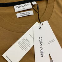 Тениска Calvin Klein , снимка 2 - Тениски - 44885251