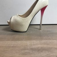 Обувки, снимка 3 - Дамски обувки на ток - 36585658