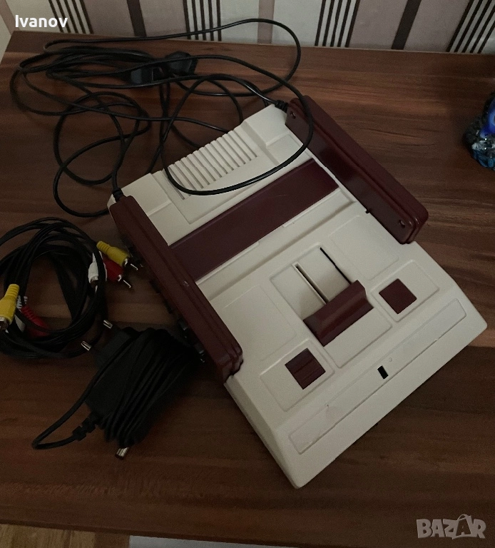 Ретро конзола със вградени  игри , снимка 1