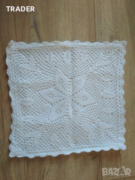 плетена възглавничка на една кука , снимка 1