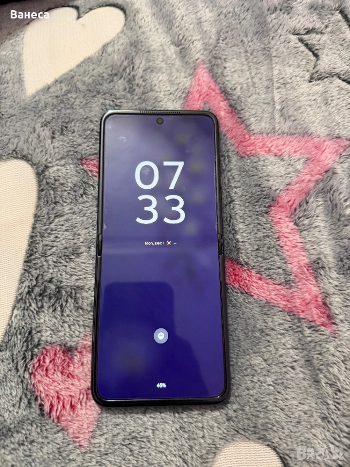 Motorola razr 50, снимка 1