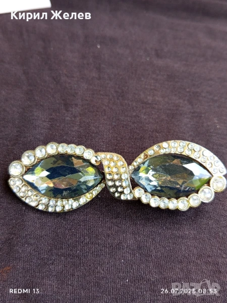 Ретро брошка тип папионка с сребристи кристали и зелени полу скъпоценни камъни 38846, снимка 1