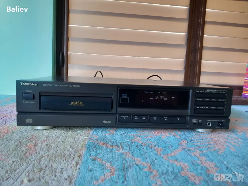 TECHNICS SL-PG200A CD PLAYER , снимка 1
