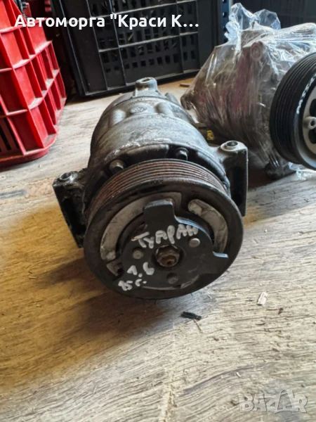 2760211404 компресор за климатик VW Touran 2015г. 1.6, снимка 1