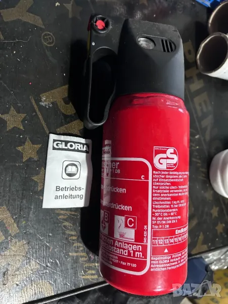 нов немски пожарогасител от мерцедес ауди бмв, снимка 1