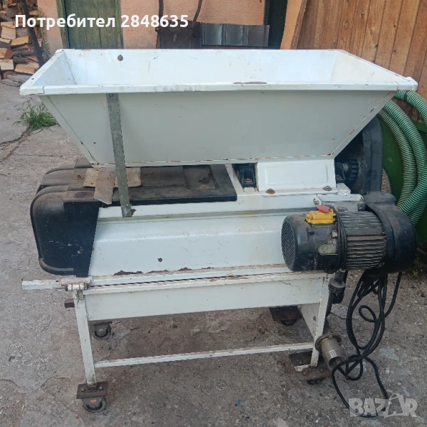 машина за мелене на грозде, снимка 1