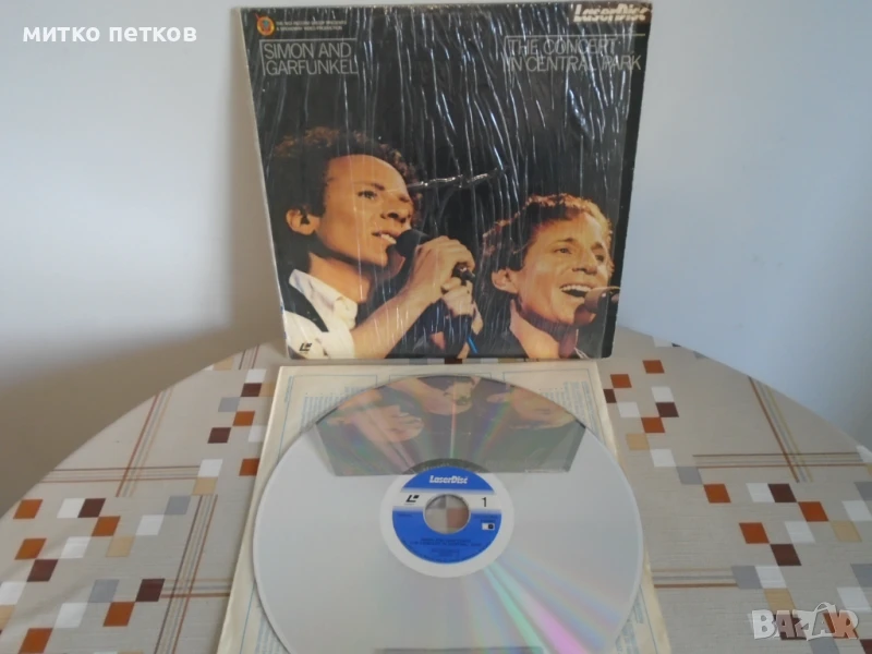 Laserdisc Simon and Garfunkel, снимка 1