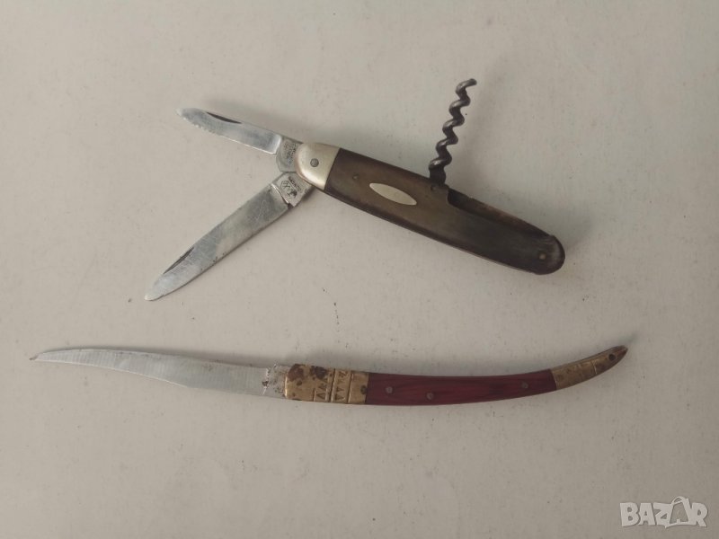Продавам 2 стари кпшекционерски ножчета, снимка 1