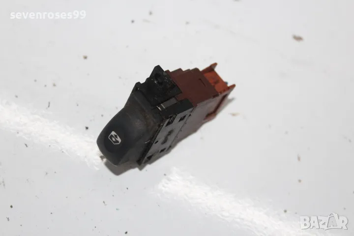 Бутон ел стъкло Renault Laguna 1 1.8i 1997 Рено Лагуна 1 хечбек ляво, снимка 1