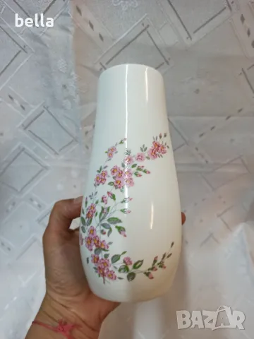 Видинска порцеланова ваза в прекрасен вид 18 см височина с маркировка ., снимка 3 - Антикварни и старинни предмети - 49958405