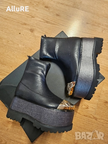 Schiaparelli Налични 37 , снимка 4 - Дамски боти - 51730726