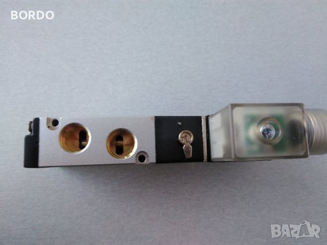 Пневматичен разпределител 1/4 с 1-бобина тип 5/2, снимка 3 - Други машини и части - 40290124