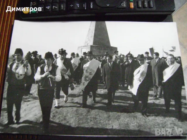 Стара снимка на Тодор живков и  Чаушеску, снимка 2 - Антикварни и старинни предмети - 49068861