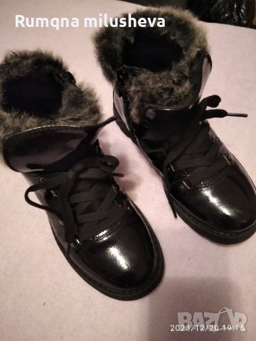 Боти за момиче номер 33 и 31