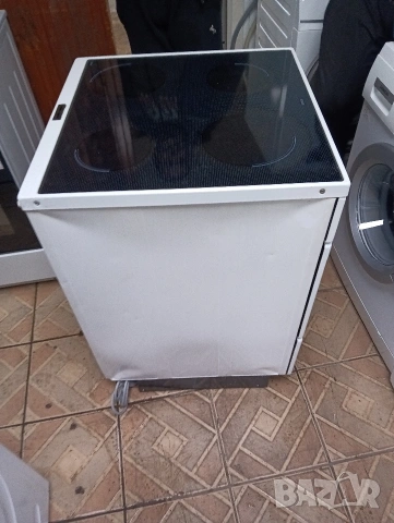 Свободно стояща печка с керамичен плот Voss с две години гаранция!, снимка 5 - Печки, фурни - 53568327