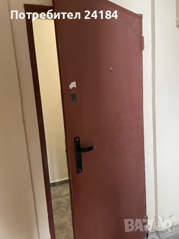 Продавам входна метална врата с рамка, снимка 2 - Входни врати - 53243520