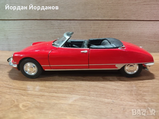 1:24 Ситроен DS19 кабриолет,Уели
