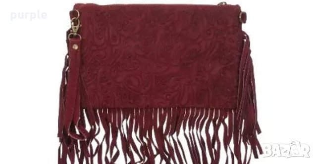 Чанта от естествен велур с ресни от Laura Moretti в тъмно червено  