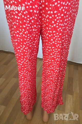 С размер Нов Дамски Панталон Monki с етикети Червен Бял Флорален на Цветя, снимка 16 - Панталони - 51823547