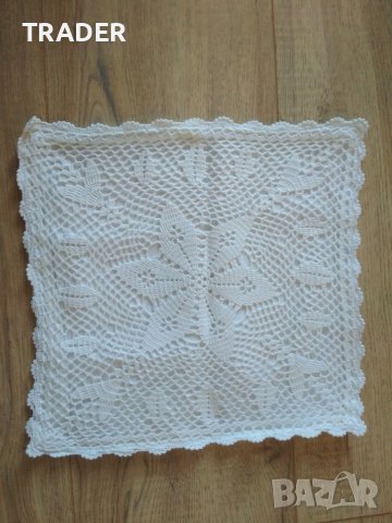 плетена възглавничка на една кука 