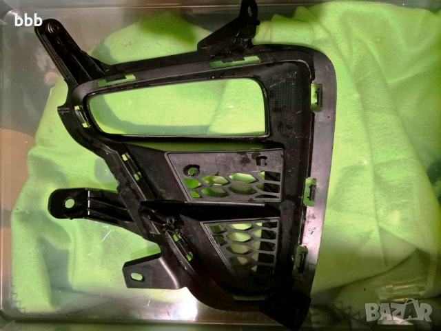 ОРИГИНАЛНА РЕШЕТКА ПРЕДНА БРОНЯ ХАЛОГЕН ЛЯВА/ДЯСНА KIA CEED III 18- 86563J7000/86564J7000, снимка 3 - Части - 53064463