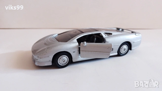 Метални колички - Maisto, снимка 2 - Колекции - 53189911