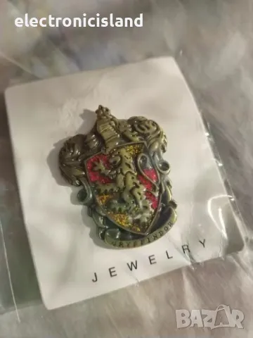 Брошка Хари Потър Harry Potter, Грифиндор Griffindor, снимка 3 - Други - 48344650