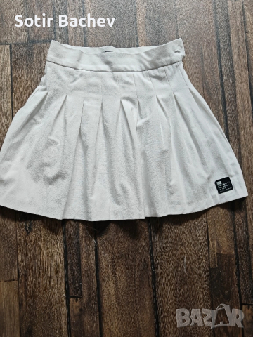 продавам пола на Bershka 