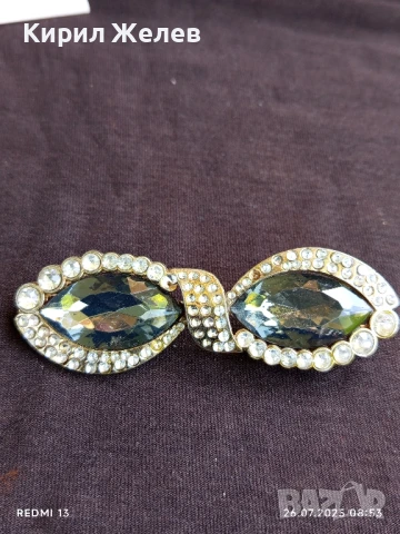 Ретро брошка тип папионка с сребристи кристали и зелени полу скъпоценни камъни 38846