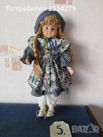 Стари порцеланови кукли, маркови с ренесансови рокли. , снимка 16 - Колекции - 49126124