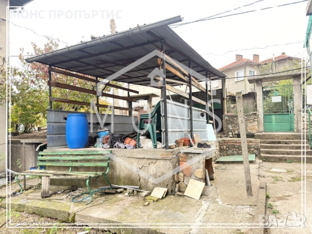 Обзаведен първи етаж от къща със собствен вход в гр. Дряново, обл. Габрово., снимка 9 - Етаж от къща - 52060156