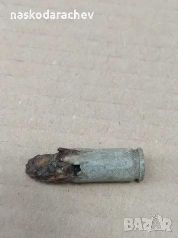 Стар патрон за боен пистолет от едно време 