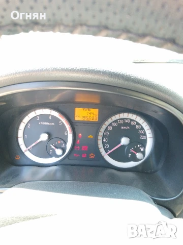 Киа Рио 1.5 тд, снимка 6 - Автомобили и джипове - 50887216