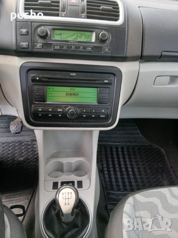 Шкода румстър 1.4i 86кс, снимка 9 - Автомобили и джипове - 52788949