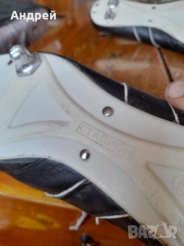 Стари футболни обувки,бутонки Стадион Габрово, снимка 7 - Други ценни предмети - 37871703