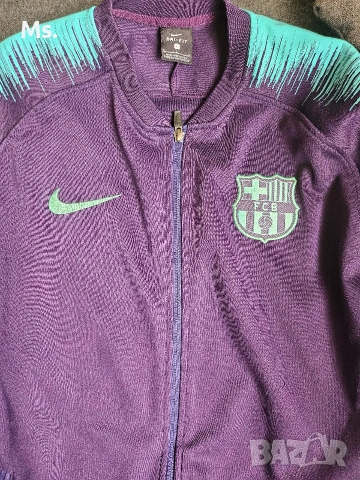 Nike мъжки суичър  L размер