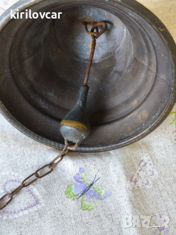 Бронзова камбана, снимка 8 - Антикварни и старинни предмети - 51858837