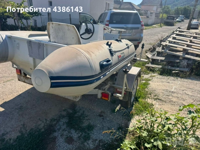 Продавам надуваема лодка с алуминиево дъно Tohamaran 3.60м, снимка 2 - Воден транспорт - 51819579