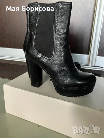 Оригинални боти PRADA 37, снимка 7 - Дамски боти - 52394107