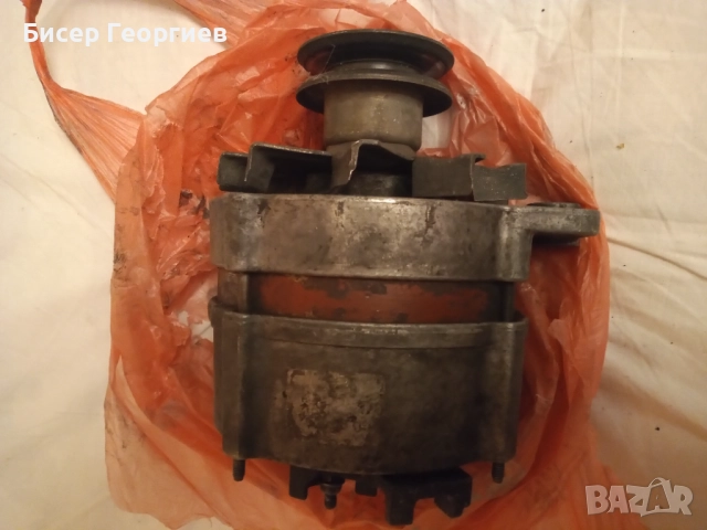 Авточасти за Ауди 80-табла,седалки,алтенатор,ръчки за кормило,водна помпа,филтър купе, зарядно, снимка 4 - Части - 52103102