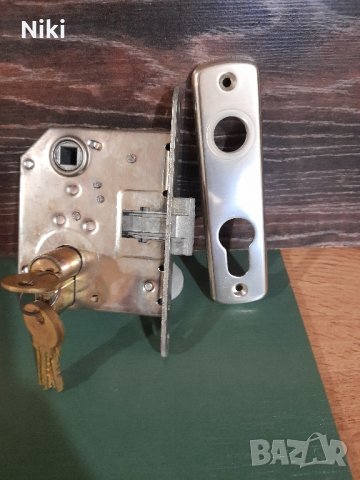 Масивна втата, снимка 4 - Интериорни врати - 43512421