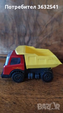 Продавам соц играчка камионче