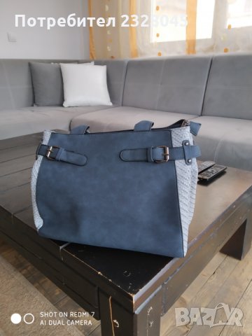 Дамска чанта, снимка 3 - Чанти - 28421206