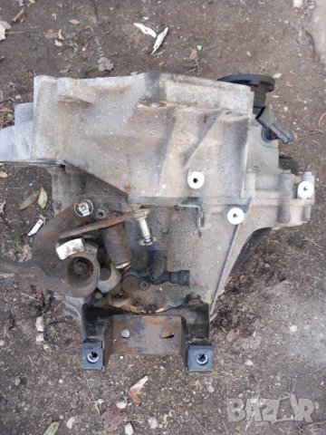 Скорости VW Polo 1.2 i 64кс. 2006г./5-степенна/, снимка 2 - Части - 42832155