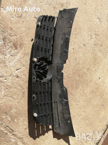 Оригинална Решетка за VW Transporter T5, снимка 3 - Части - 38275756