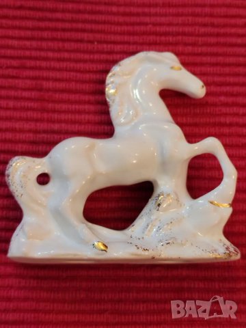 Старо порцеланово конче, фигурка, статуетка. 